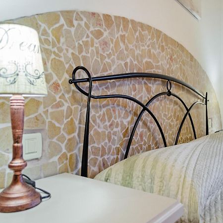 Pleasant Apartment With Courtyard Saludecio ภายนอก รูปภาพ