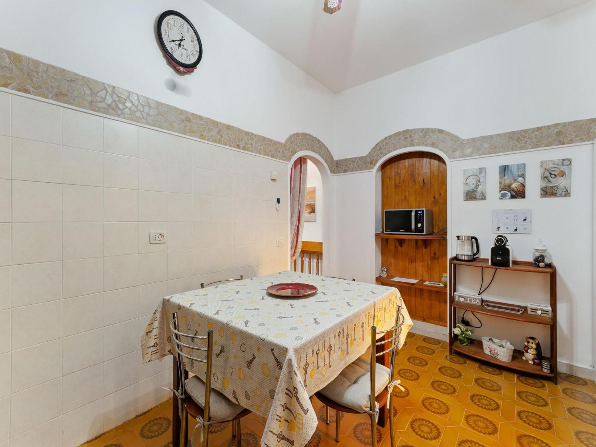 Pleasant Apartment With Courtyard Saludecio ภายนอก รูปภาพ