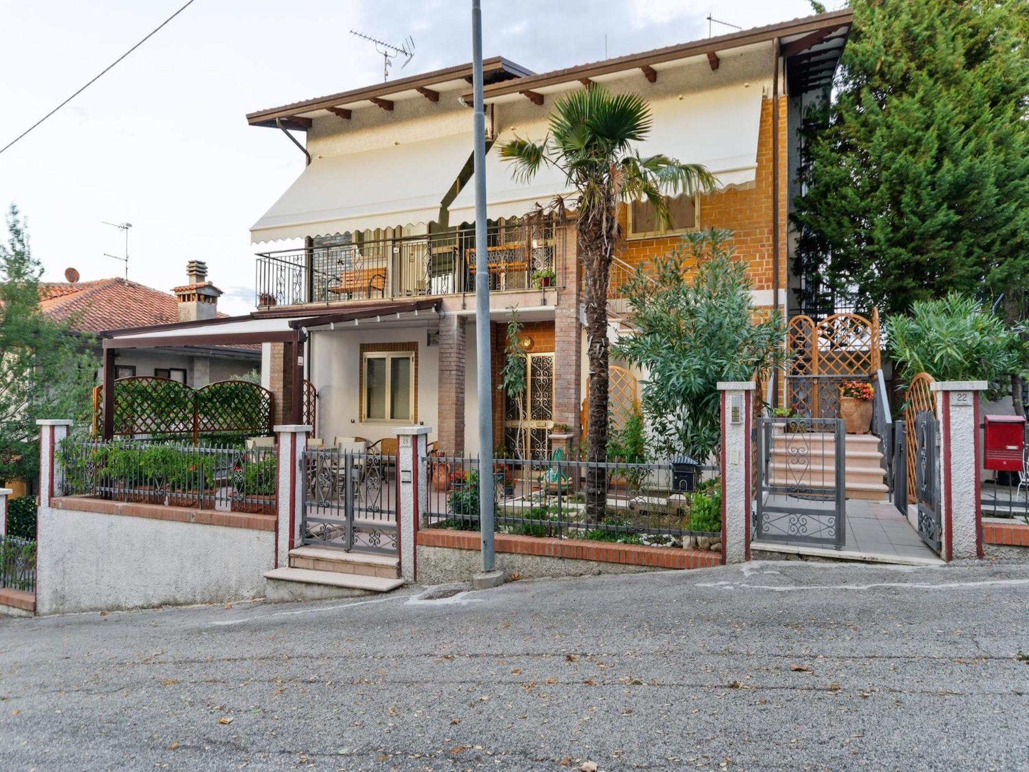 Pleasant Apartment With Courtyard Saludecio ภายนอก รูปภาพ