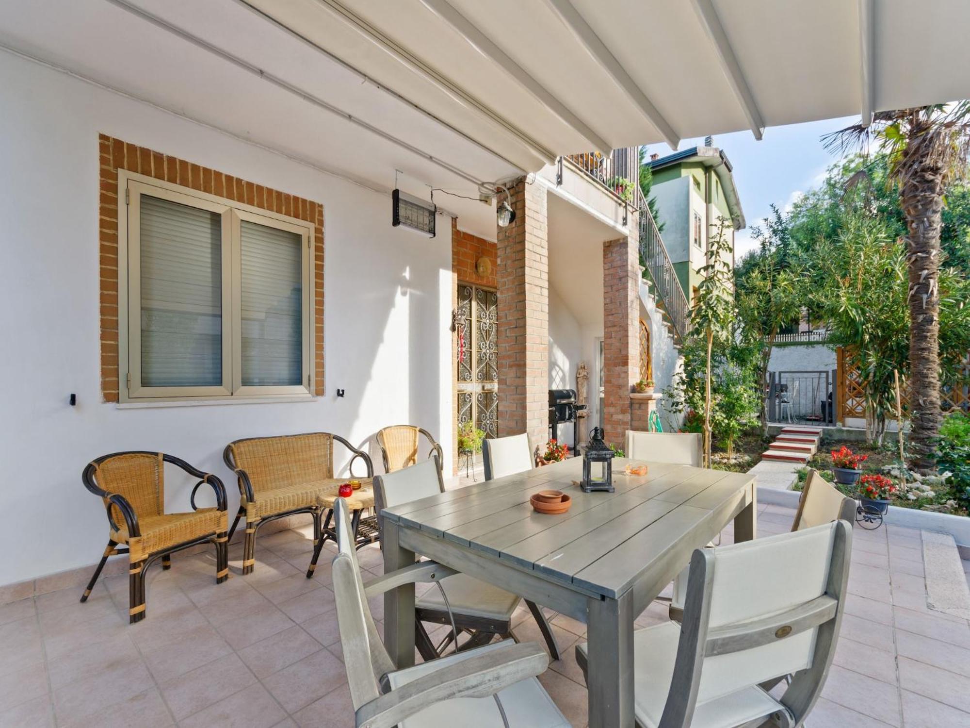 Pleasant Apartment With Courtyard Saludecio ภายนอก รูปภาพ