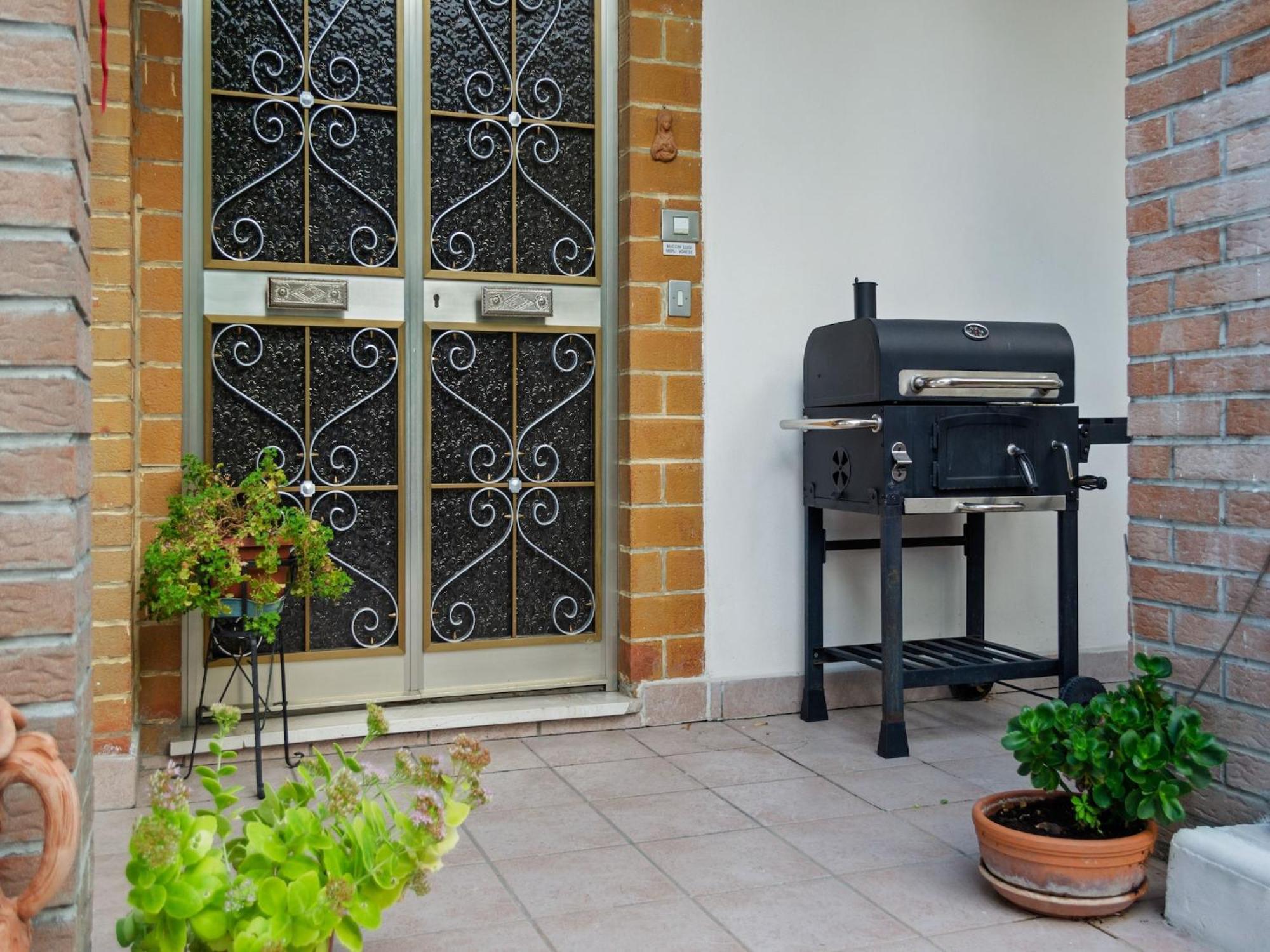Pleasant Apartment With Courtyard Saludecio ภายนอก รูปภาพ