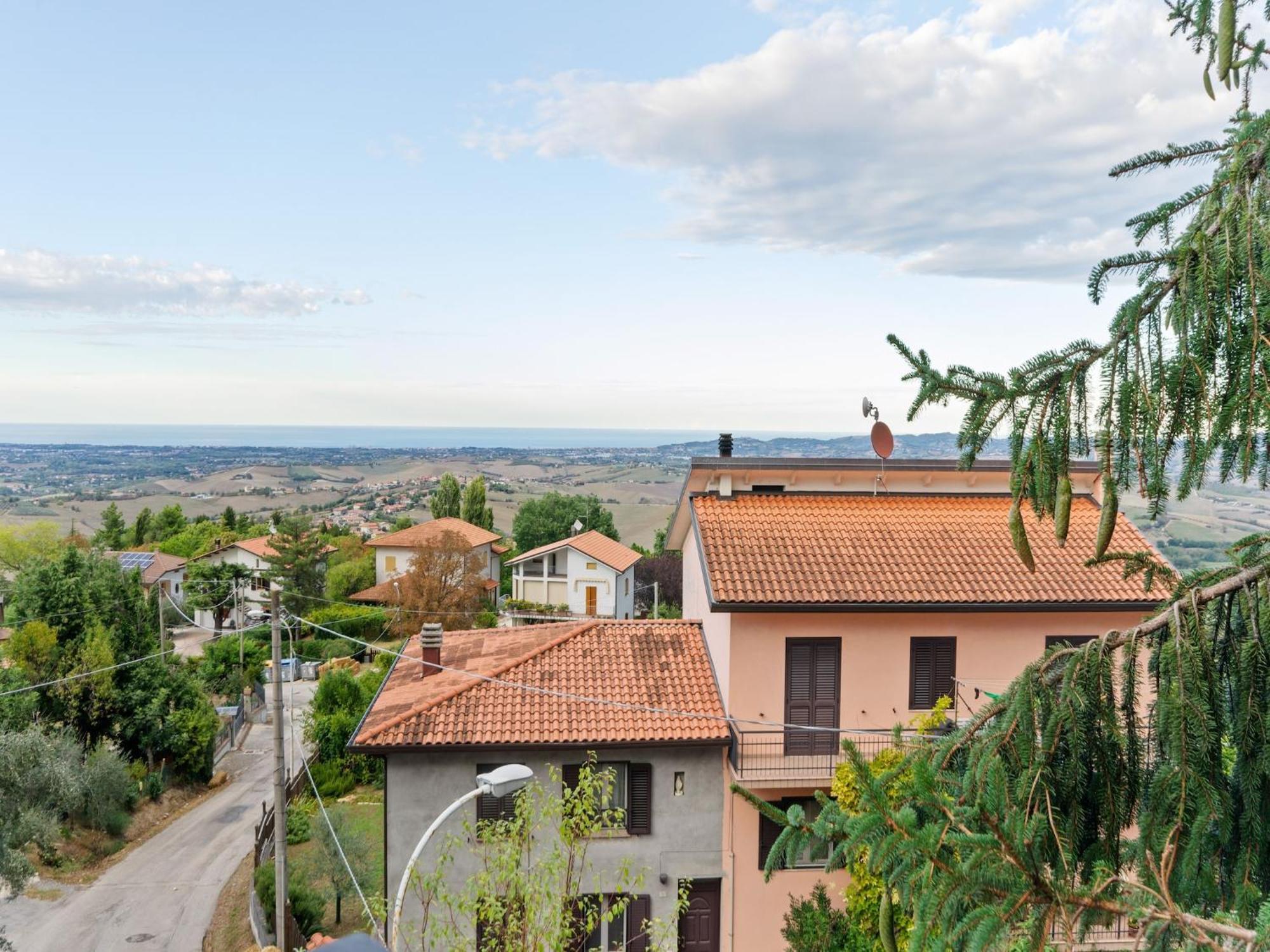 Pleasant Apartment With Courtyard Saludecio ภายนอก รูปภาพ
